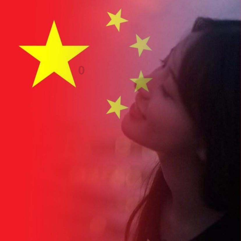 观山湖区云潭街道关工委组织未成年人开展糖葫芦制作活动