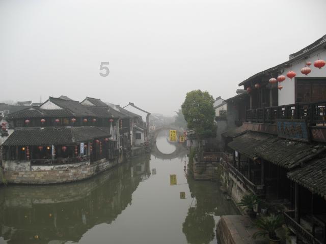 发现古老遗迹